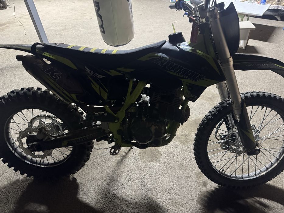 Продам мотоцыкл Zuumav k5