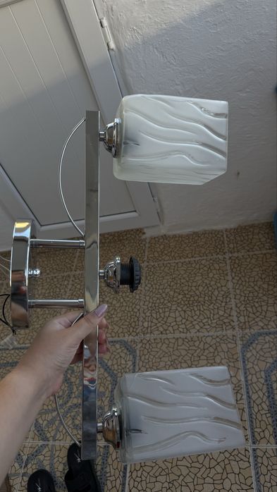 Продам срочно люстру