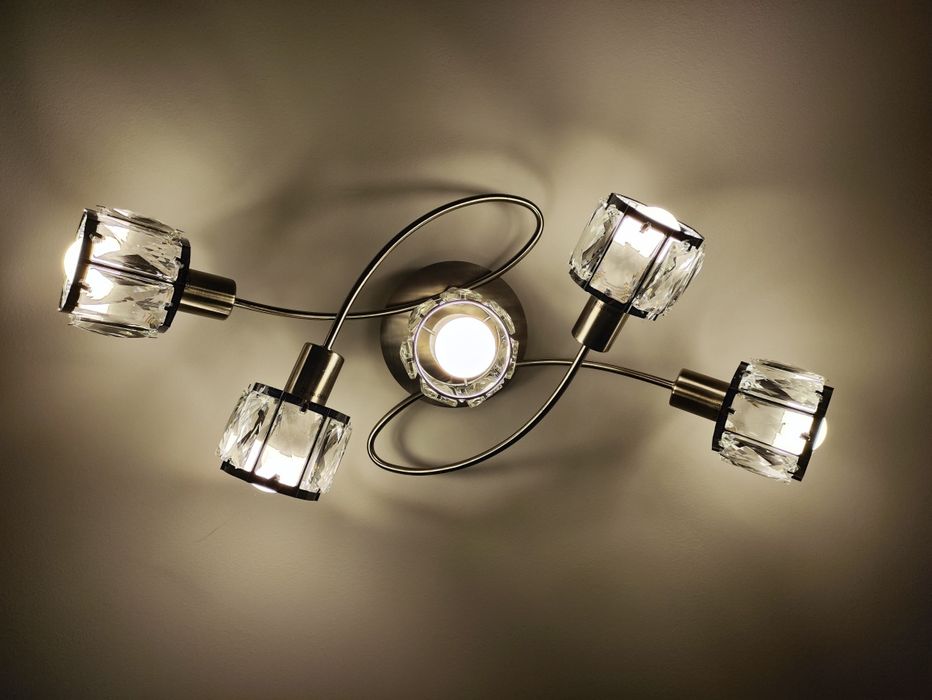 Полилей метал, стъкло