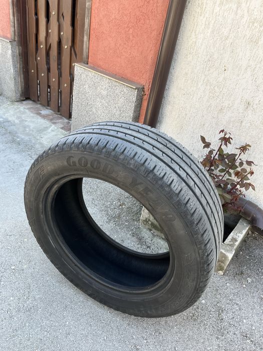 Комплект летни гуми 235,55,17, SUV, 240 лева.