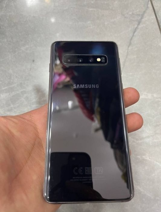 Samsung s10 128/8