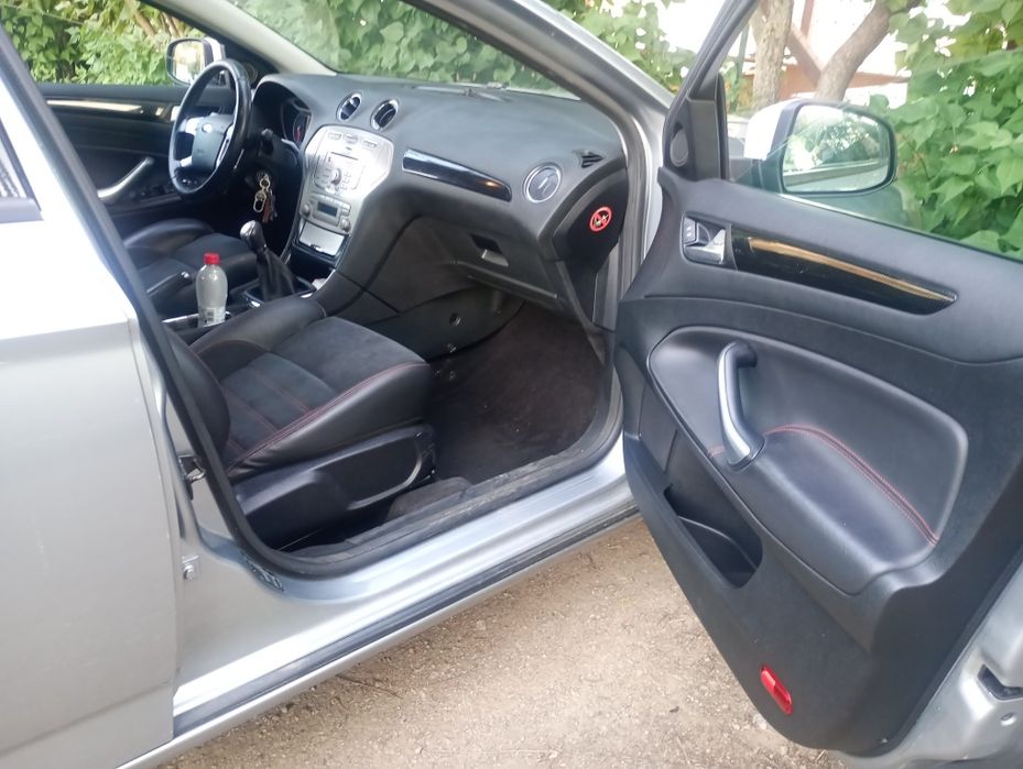 FORD Mondeo 2010 — imagine 2