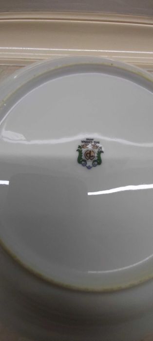 Тарелки 23см диаметром