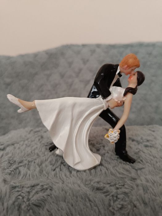 Фигурка за сватбена торта