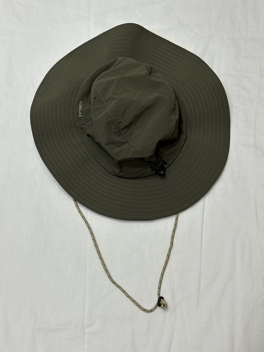 Панама для походов Decathlon.