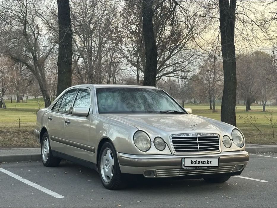 Продам Mercedes E320 w210 год 1999 в отличном состоянии