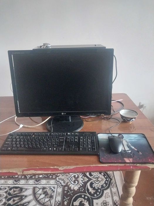 Kompyuter srochni sotiladi