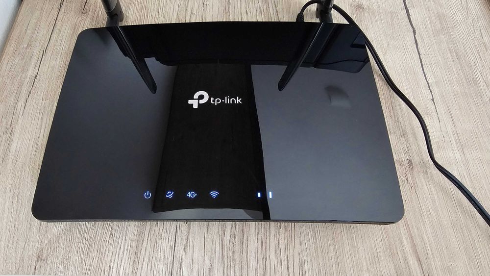 TP-Link Archer MR500 Router  cu sim 4G+