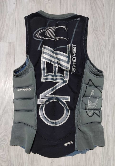 Висок клас жилетки уейкборд,джет и др.|  O'NeilL| BiLLaBonG | JetPiLoT