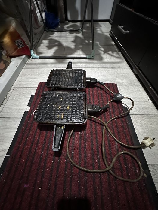 Вафельница за 5000 тг