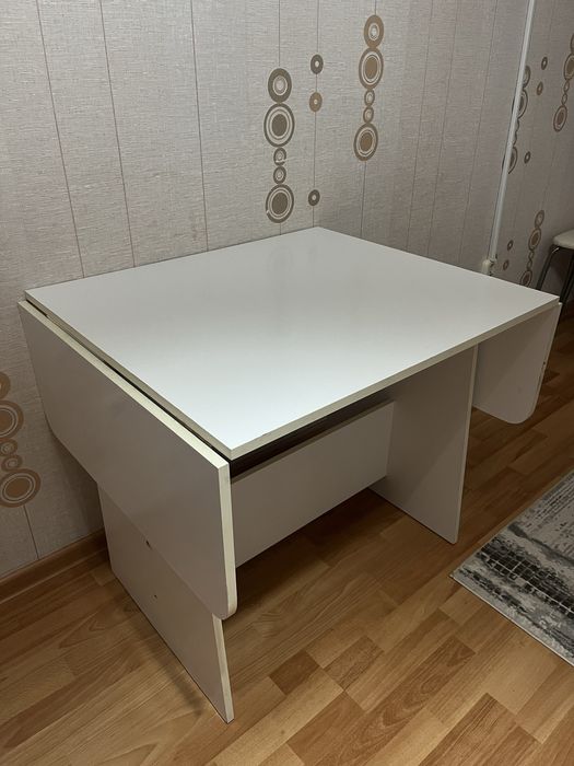 Продам стол со стульями