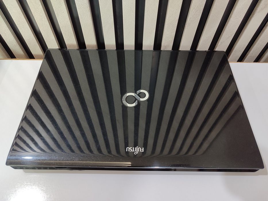 Arzonga igravoy Noutbuk core i3 NVIDIA