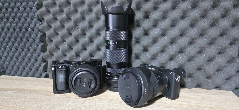 Schimb/vand 2 x Sony A6500 impecabile cu obiective