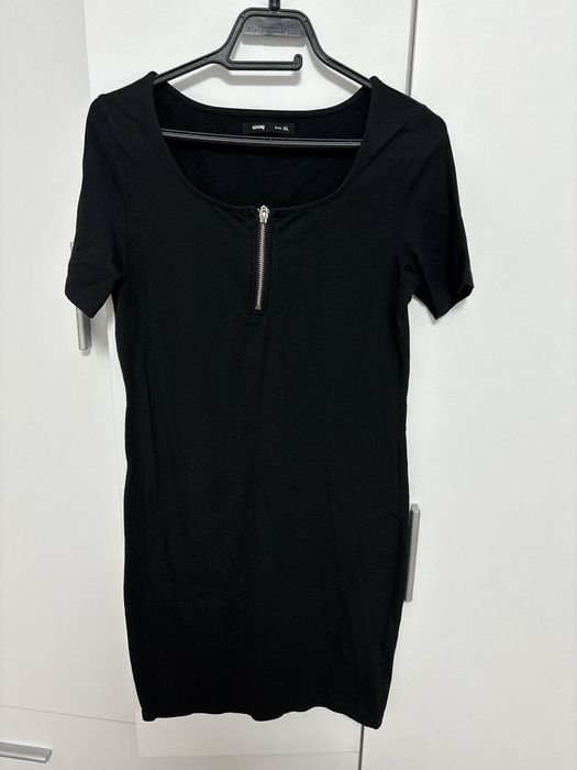 Дамски Рокли размер Л