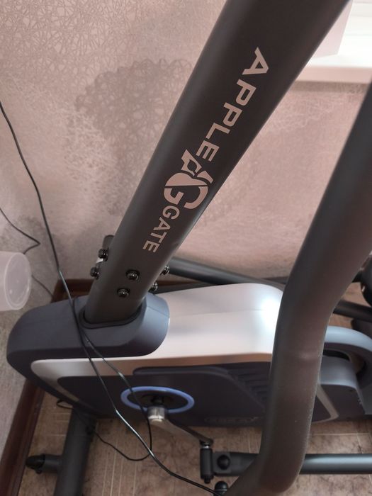 Эллиптический тренажёр