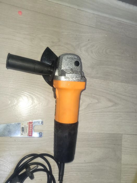 Продам угловая шлиф машинка