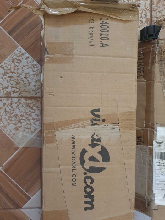 Vand copertina retractabila automata vida XL 4X3ml  albastru cu alb- Nefolosita