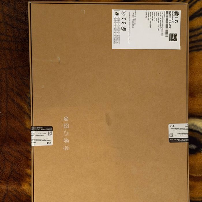 Лаптоп LG Gram 16Z90Q, Intel® Core™ i7, 16" WQXGA, 16GB, 512GB