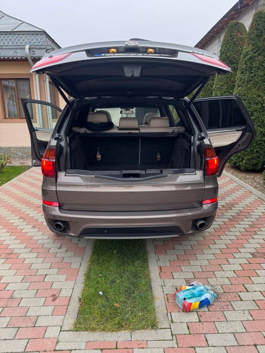 BMW x5 , 3.0 , 245 cai , an 2010