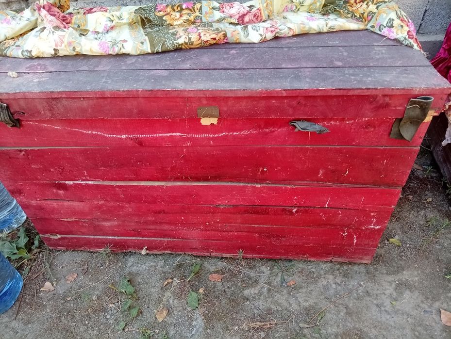 Sandiqlar bor sotiladi