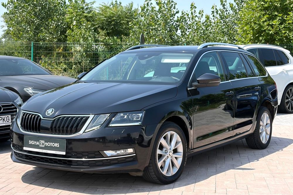 Skoda Octavia 1.6 TDI DSG / GARANTIE 2 ANI / Distronic / Camera / LED / Bord Digital