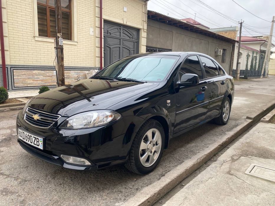 Jentra 1.5 qora 2023-yil 76.000 prabeg kraska yengil et betida