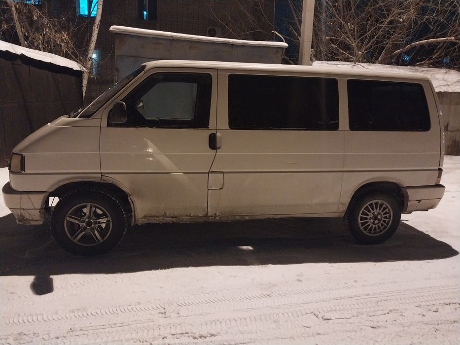 Продам Volkswagen Caravelle 1992г