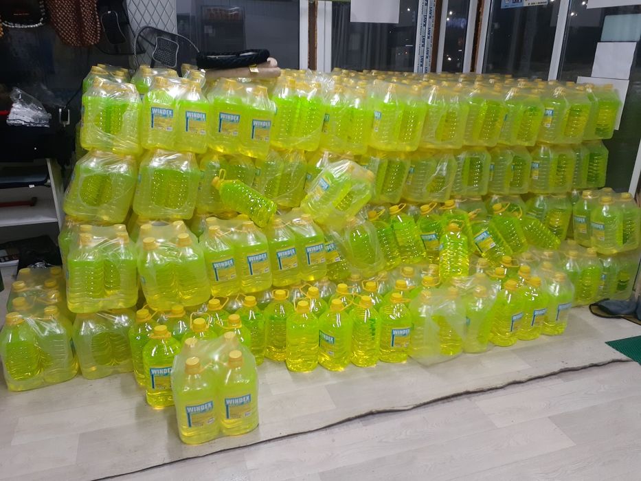 Продам стеклоомывающие жидкости Windex!