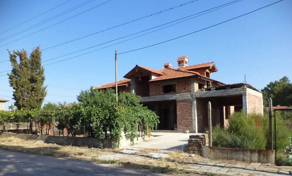 Продава се Къща в с. Избеглии, Област Пловдив - 201 кв.м за 734 €/кв.м - Снимка #2