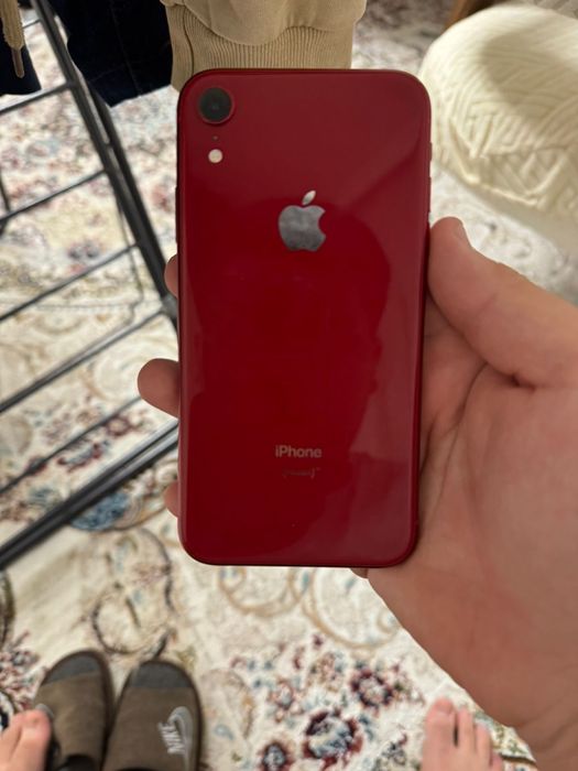 Айфон xr 128 гб.