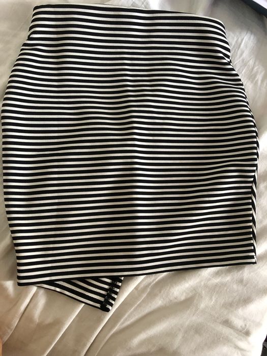 Дамска пола Pull & Bear