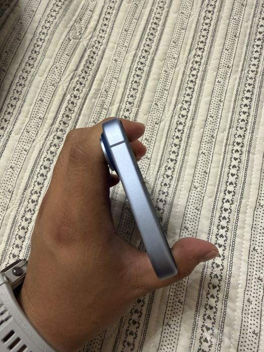 продам Apple Iphone 17 256Gb