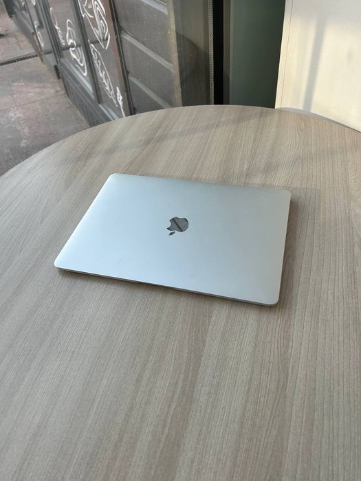 MacBook Air M1 2020