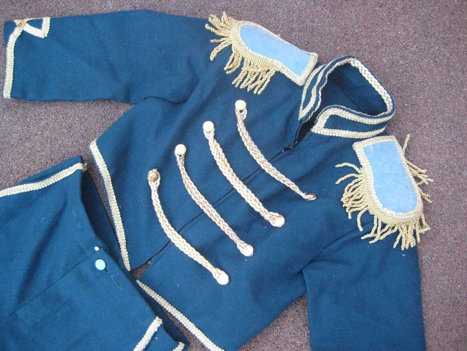 Детский Старинный Новогодний Костюм Гусара с Золотошвейной окантовкой