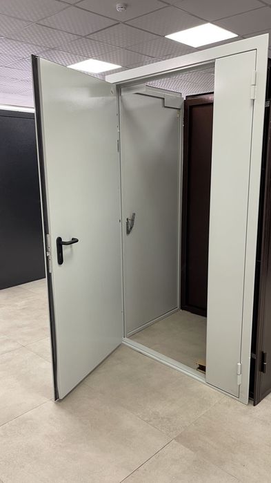 Противопожарные входные двери