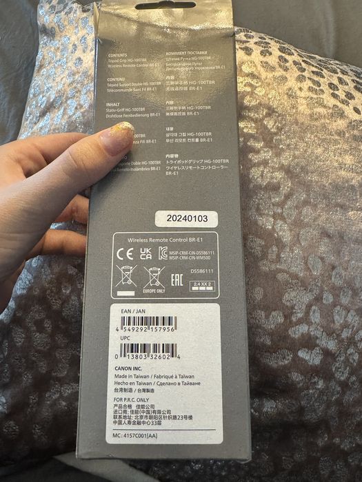 Minitrepied / Grip Canon HG-100TBR cu Telecomandă Bluetooth BR-E1 – NOU