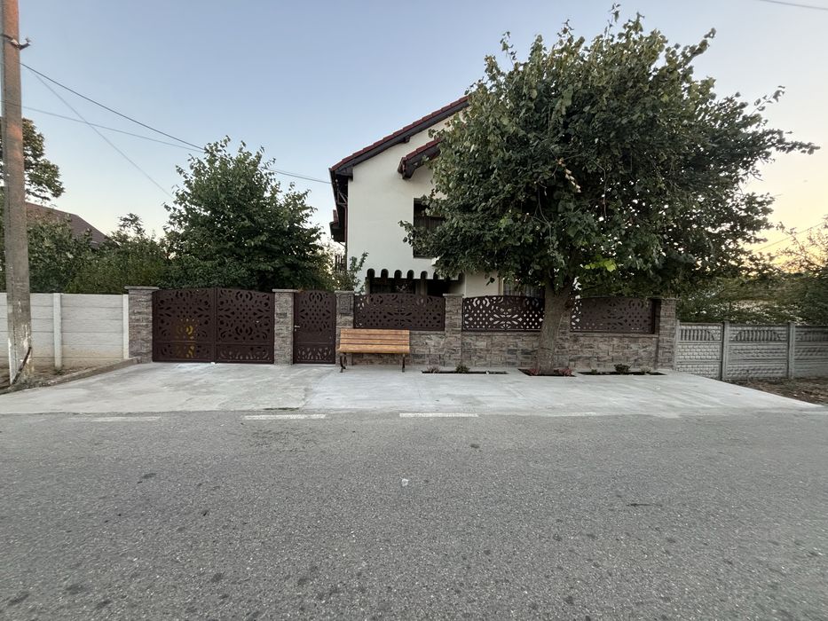 Porti, Garduri, Confectii Metalice