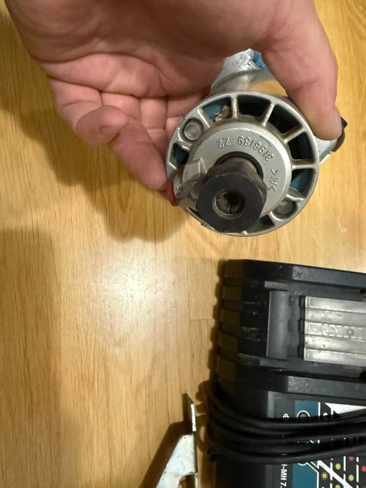 Оберфреза Makita DRT50