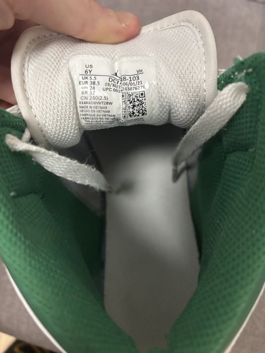 Jordan 1 mid verde cu gri