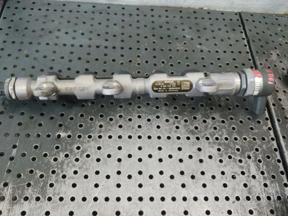 rampa injectoare 2.0 dci m9r renault koleos 1 trafic 2 megane laguna 3 0445214173 8200942721