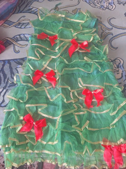 Продам платья на девочку