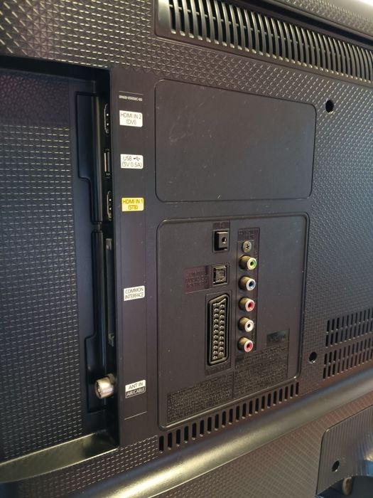 TV LED Samsung, full HD, 82 cm