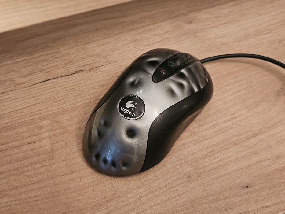 Logitech MX518 легендарная игровая мышка