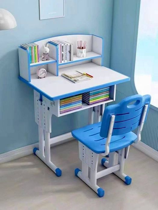 Эргономичный набор стол и стул для ребёнка