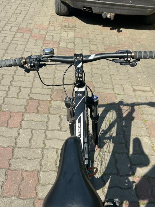 Bicicleta XC Cube