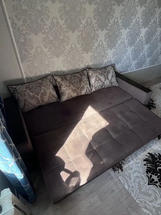 БЕСПЛАТНО отдам диван
