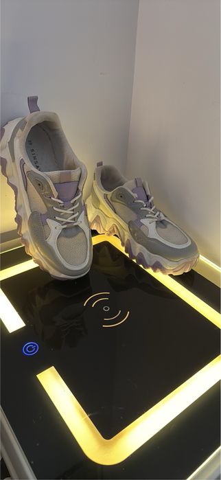 Adidasi dama Sinsay marimea 39 chunky comozi alb gri movo