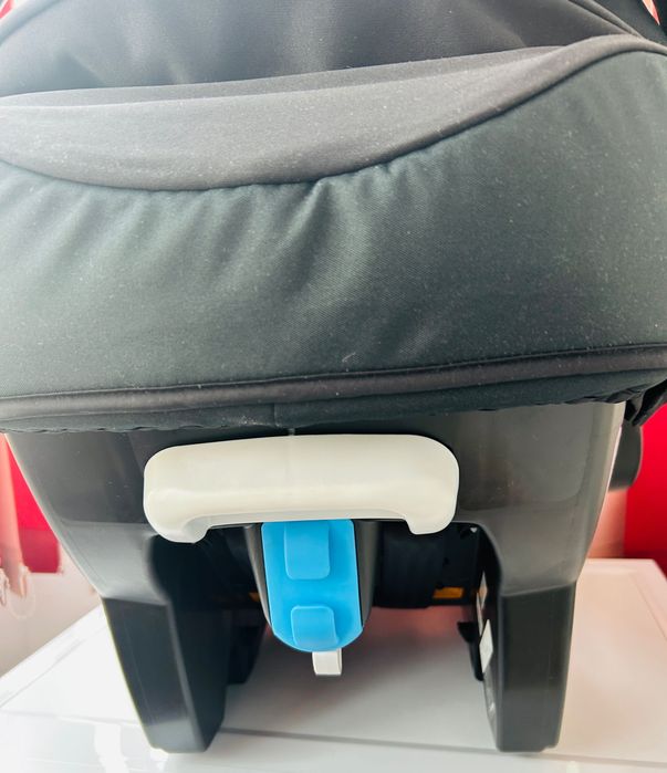 Scoică auto bebeluș GRACO – aproape nouă