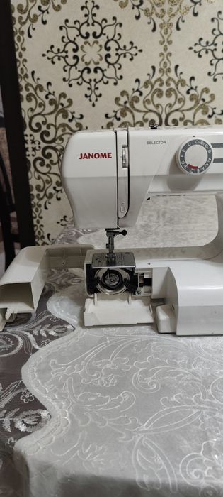 Janome машинка швейная за 35 тыс