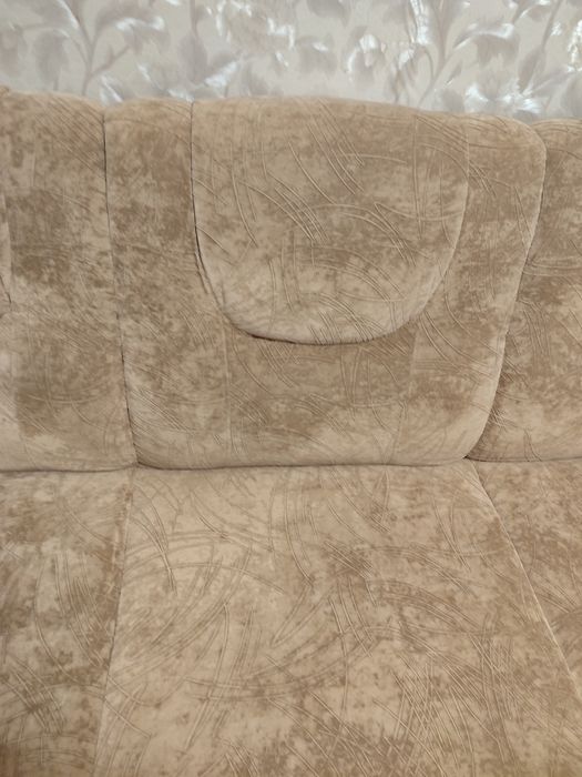 Диван и два кресла продам